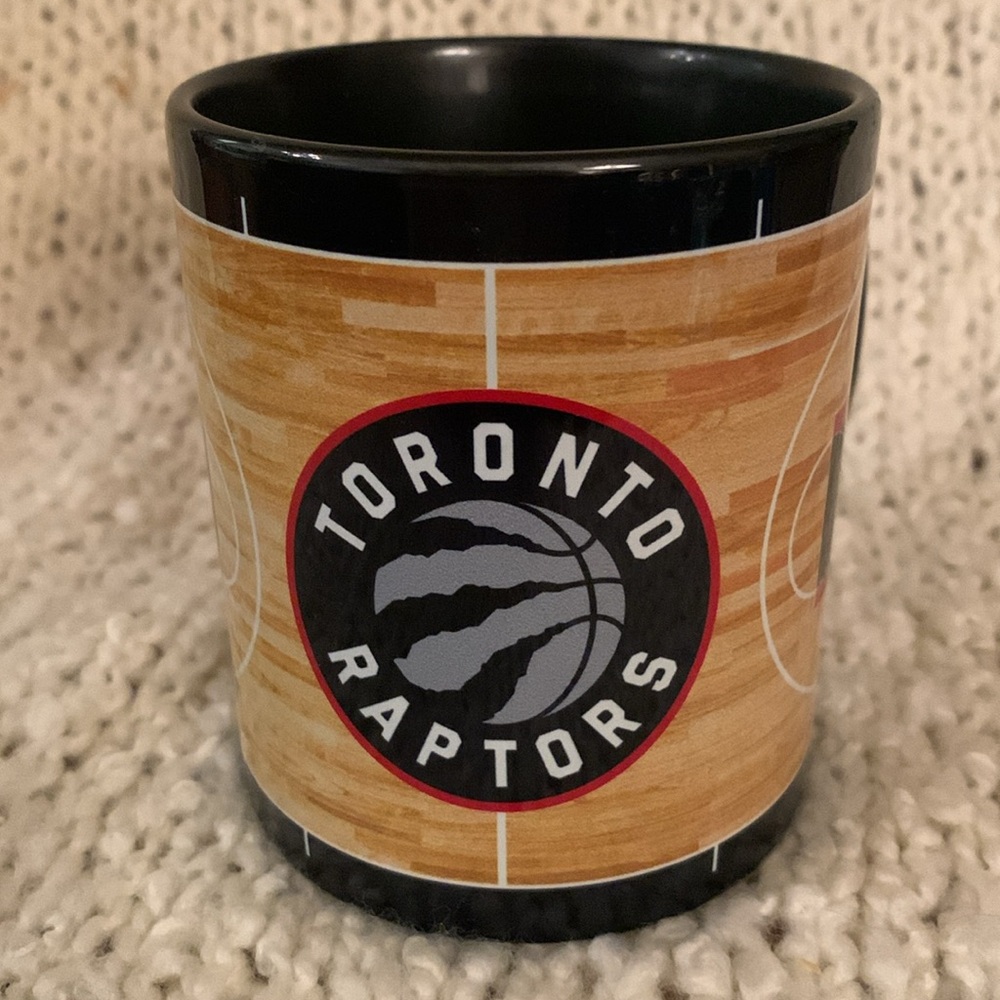 Toronto Raptors mug - Picture 4 of 5